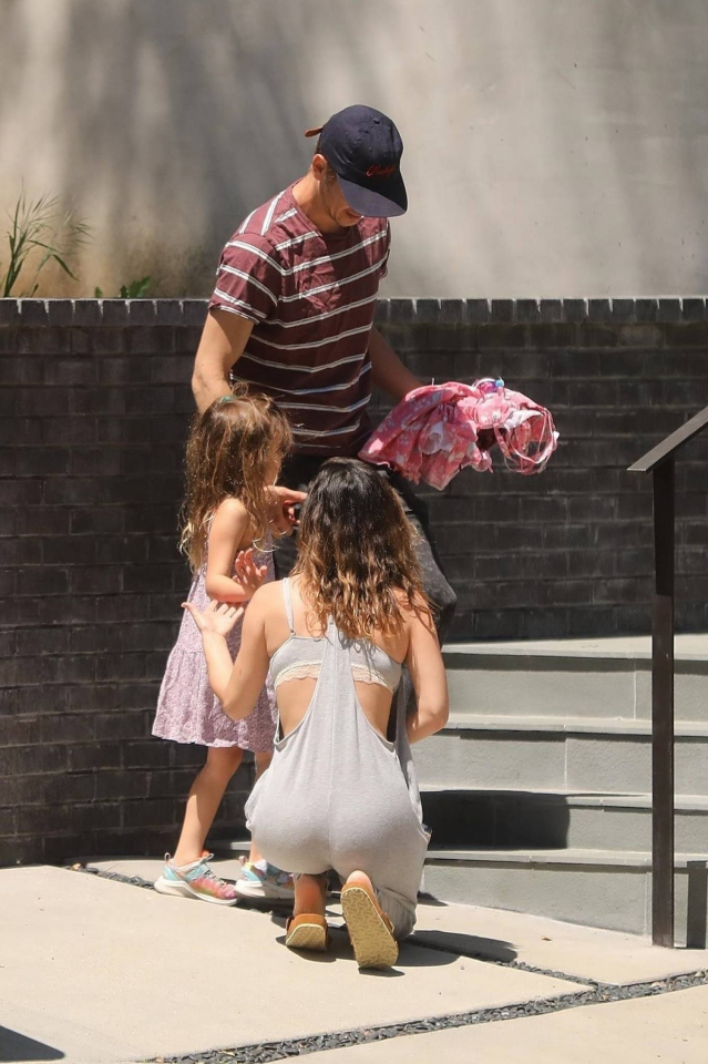 Rachel Bilson drops off daughter with Hayden Christensen in Los Angeles, CA - April 3, 2020