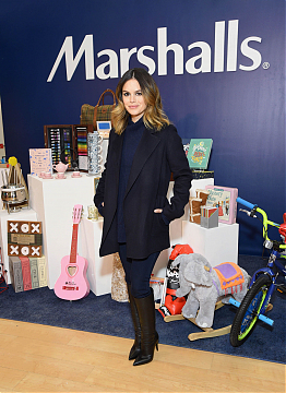 Rachel Bilson at Marshalls Holiday Gifts New York Shopping Appearance - December 5, 2019